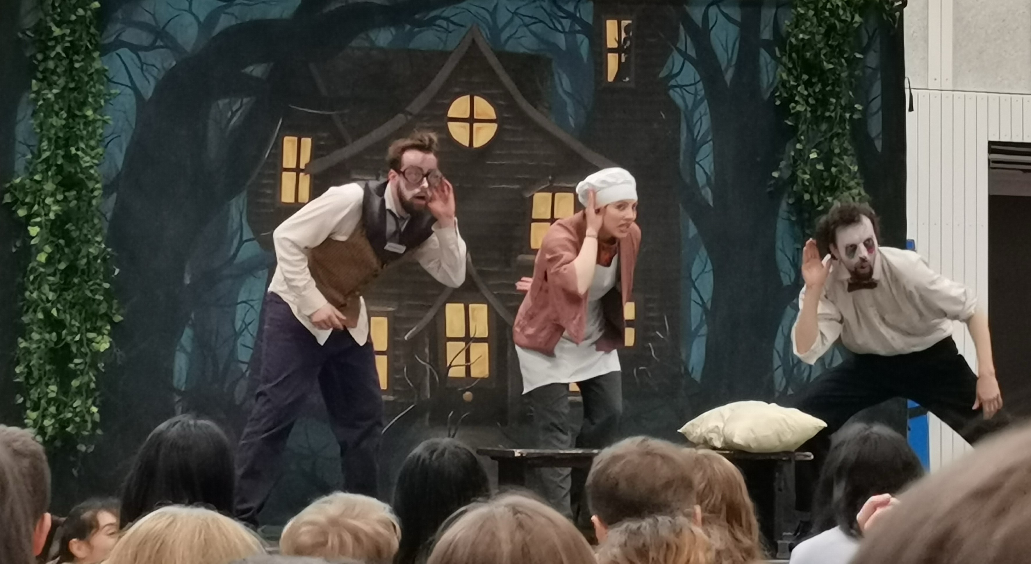 2425 U E EnglischesTheater 2